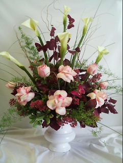 White Calla Lily & Roses For Sympathy